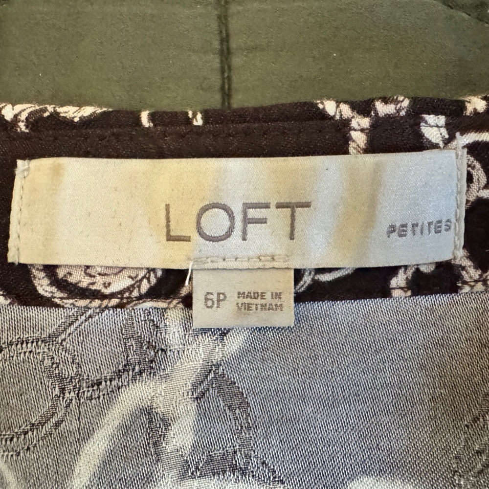 LOFT Chain Print Wrap Dress - Brown & White - Size 6P New - Picture 5 of 11